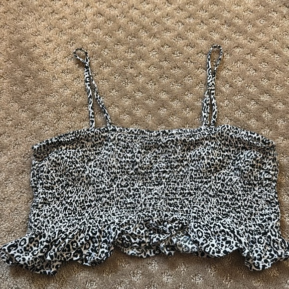 Cheetah crop top, size small, American Eagle - Picture 2 of 3